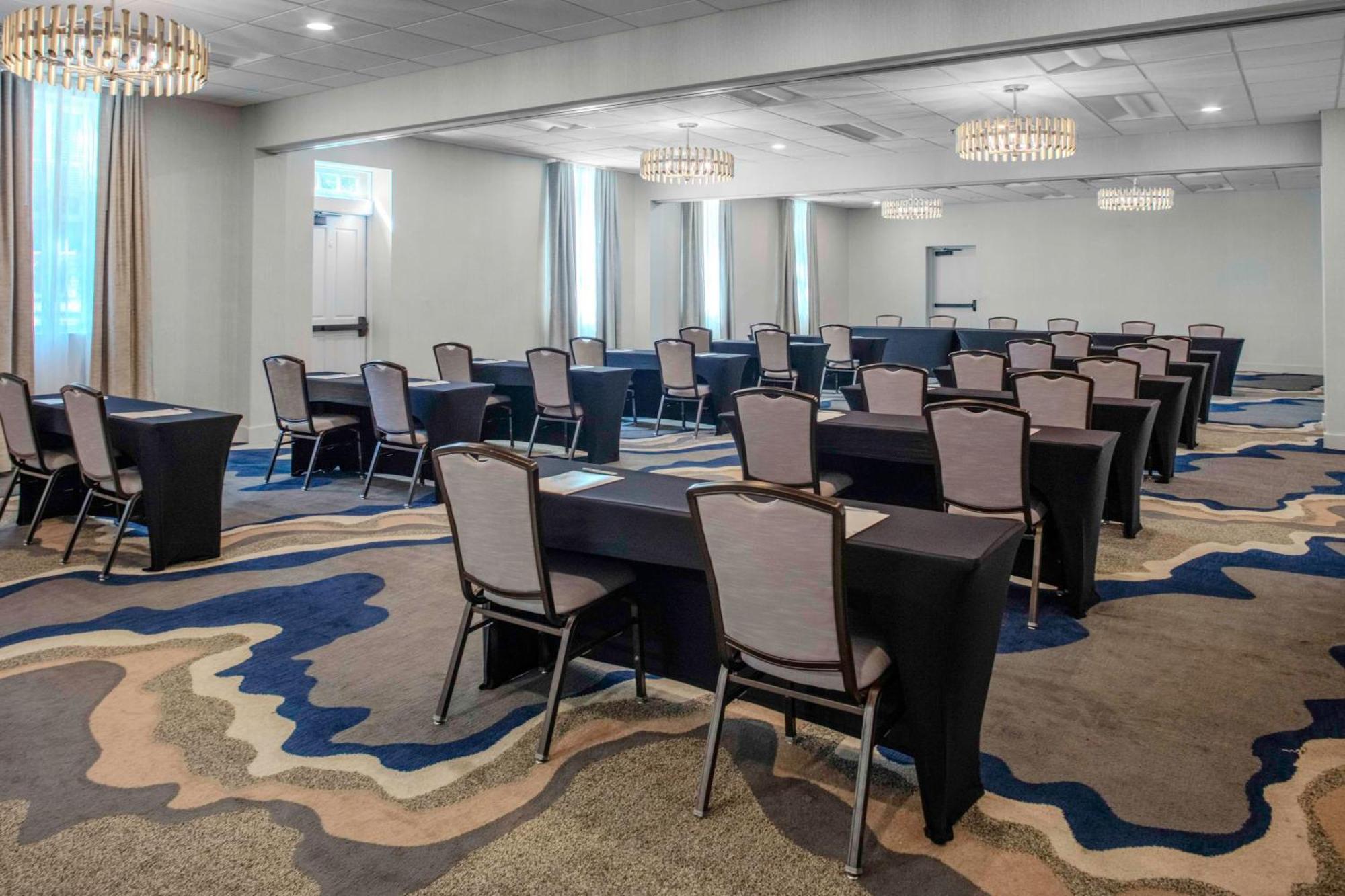 Hilton Garden Inn Freeport Downtown Екстер'єр фото
