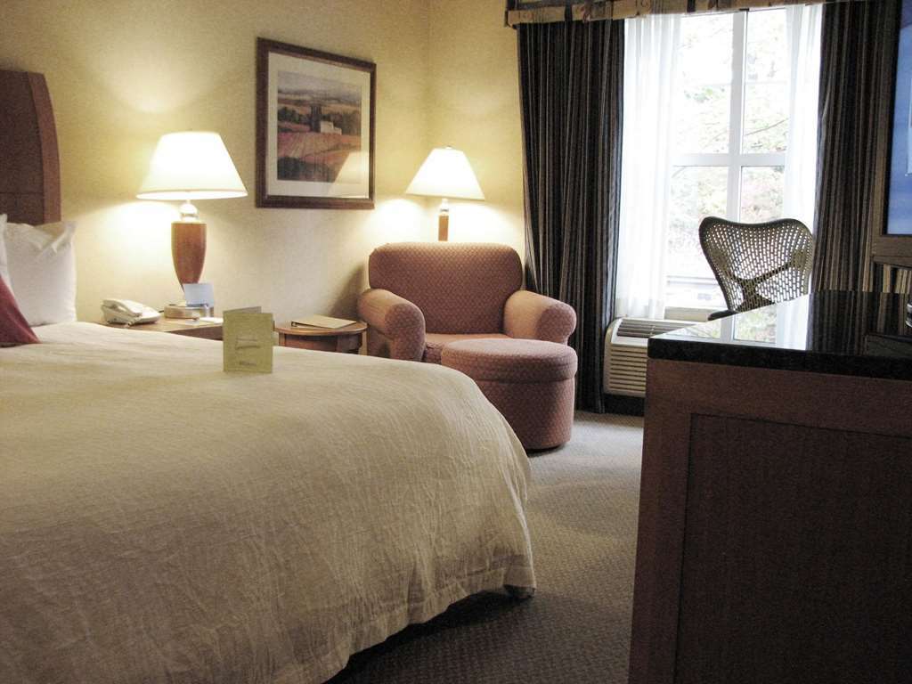 Hilton Garden Inn Freeport Downtown Номер фото